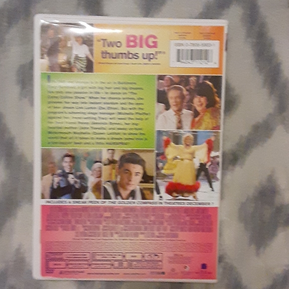 HAIR SPRAY  With John Travolta - Picture 2 of 2